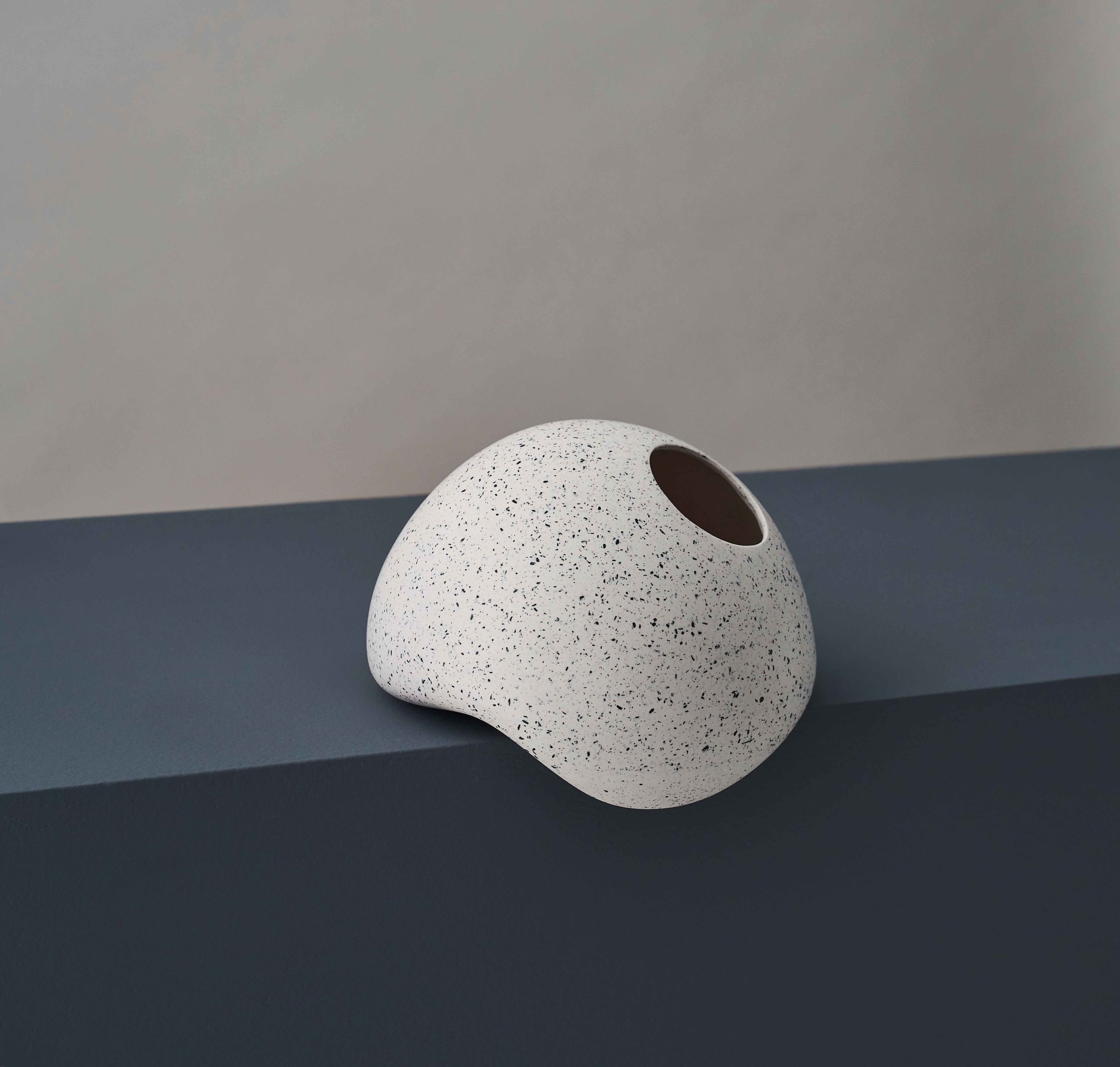 Spared®_VolumeCreative_AchromaticCollection_Wasteplastics_PhotoCredit_Yeshen-03